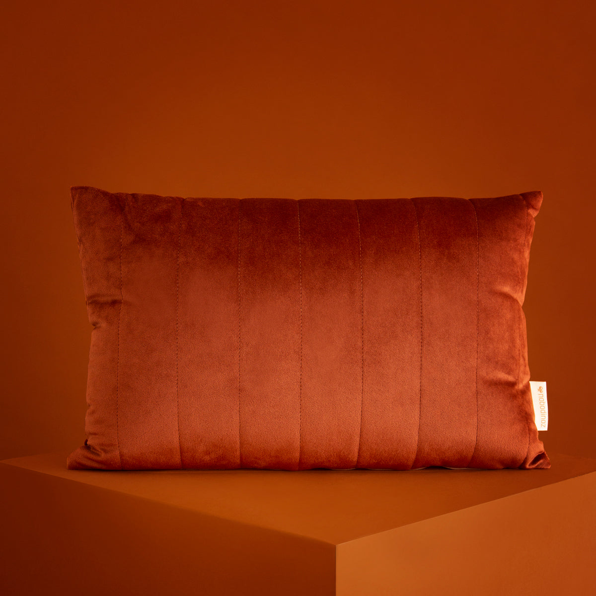 Nobodinoz Akamba cushion • velvet wild brown