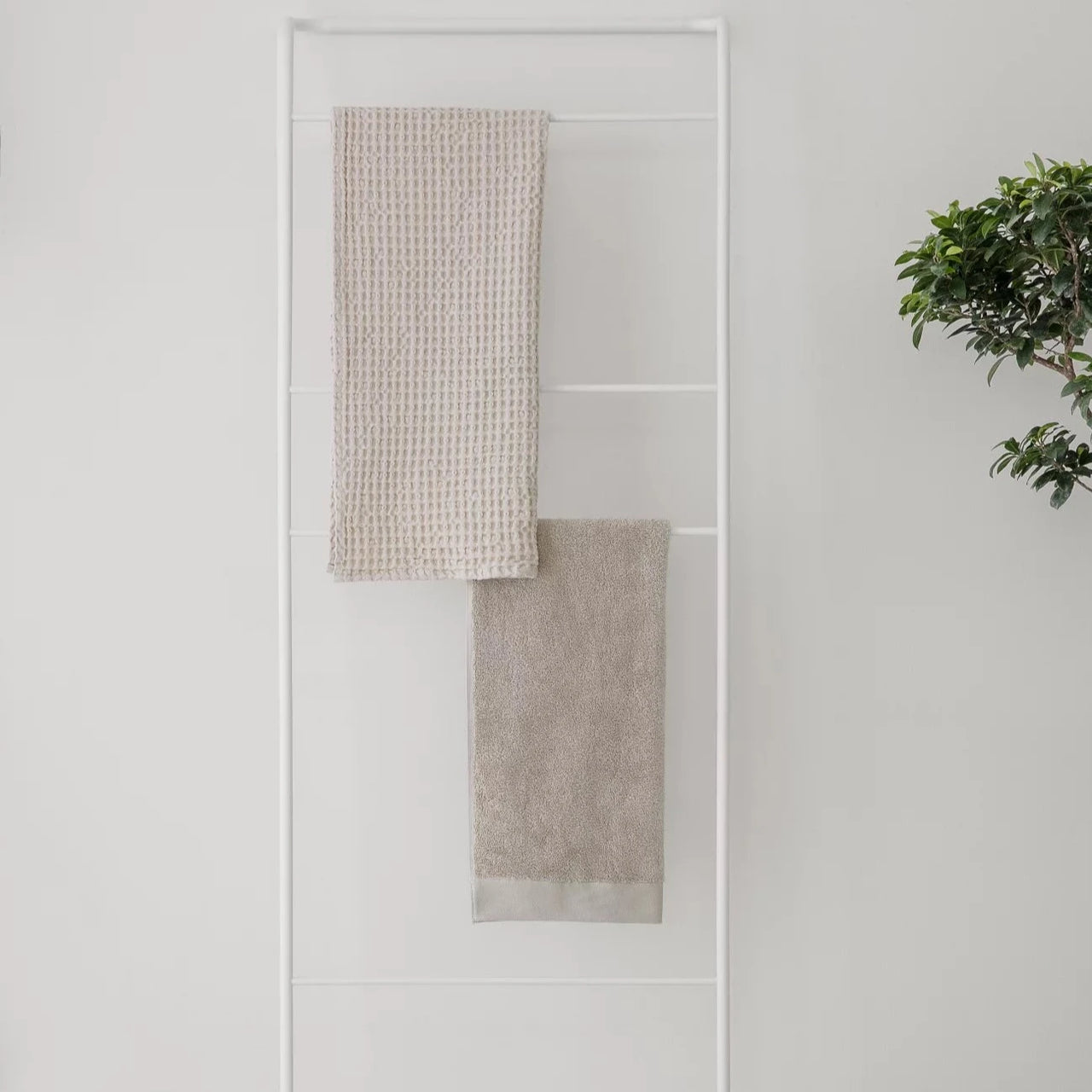 Bath towel -RIVA- Moonbeam - 70 x 140 cm